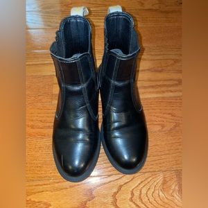Dr. Martens Chelsea Boot non-slip